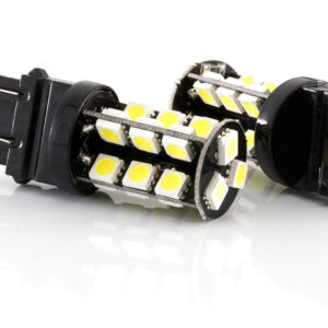 Lumen P27/7W LED-pære – produktbilde