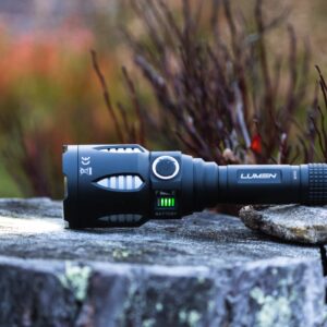 Lumen Discovery L3000 kraftig LED lommelykt – produktbilde