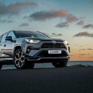 Lumen grillkit Toyota Rav4 Plugin-Hybrid