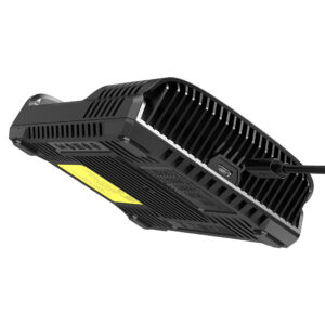 Nitecore UM4 batterilader – produktbilde