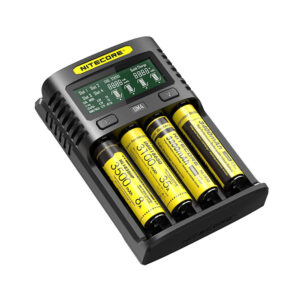 Nitecore UM4 batterilader – produktbilde