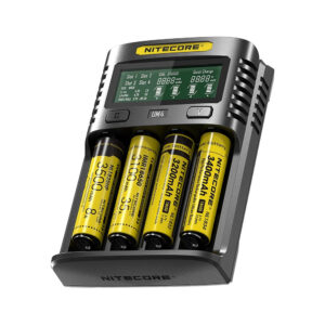 Nitecore UM4 batterilader