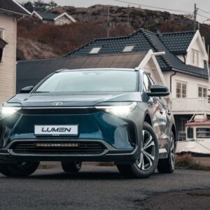 Lumen grillkit Toyota bZ4X 2024+ – produktbilde
